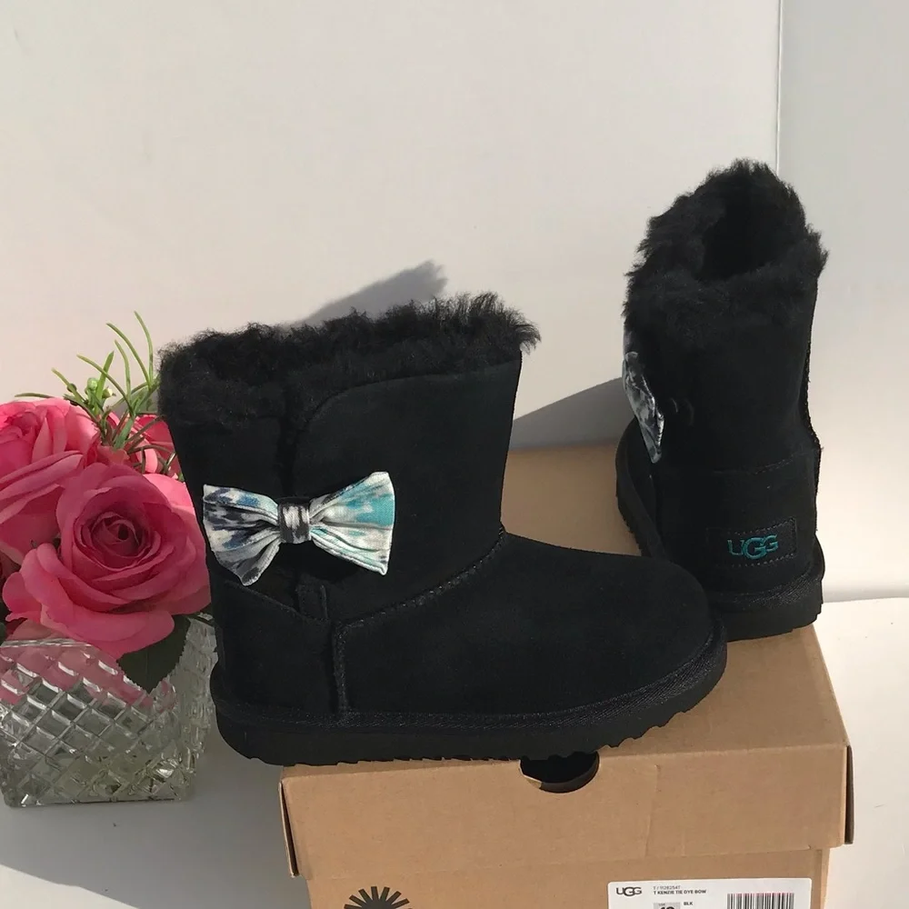 UGG Kenzie Tie Dye Bow